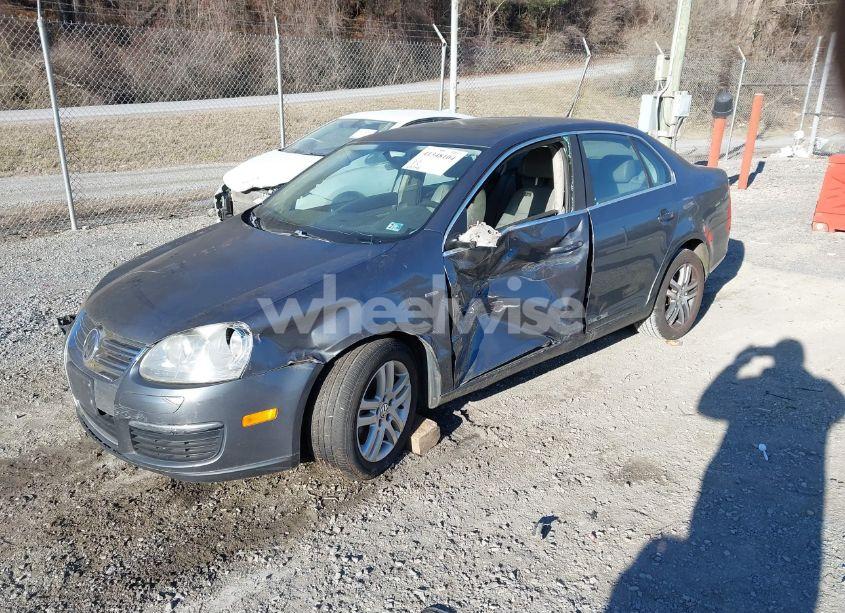 Photo 2 of 2007 Volkswagen Jetta WOLFSBURG EDITION (VIN 3VWEF71K77M189490)