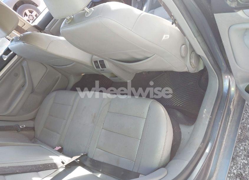 Photo 8 of 2007 Volkswagen Jetta WOLFSBURG EDITION (VIN 3VWEF71K77M189490)