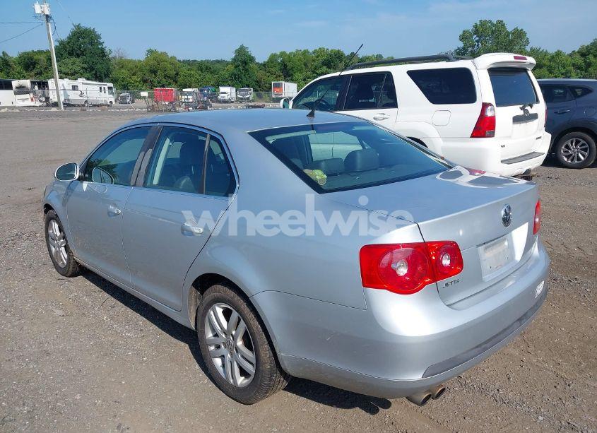 Photo 3 of 2007 Volkswagen Jetta WOLFSBURG EDITION (VIN 3VWEF71K87M198635)