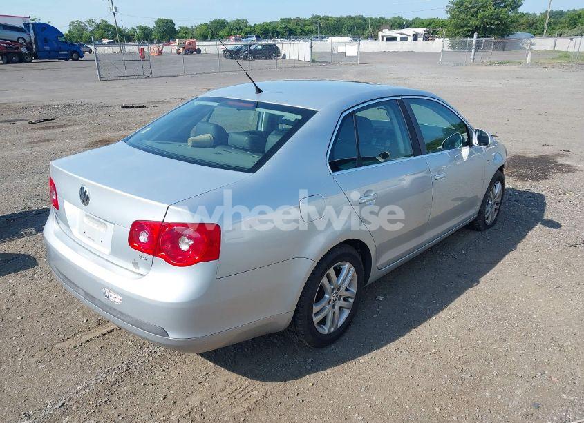 Photo 4 of 2007 Volkswagen Jetta WOLFSBURG EDITION (VIN 3VWEF71K87M198635)