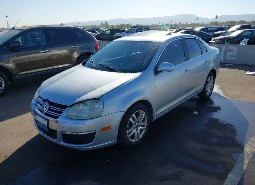 Photo 2 of 2007 Volkswagen Jetta WOLFSBURG EDITION (VIN 3VWEF81K57M069757)