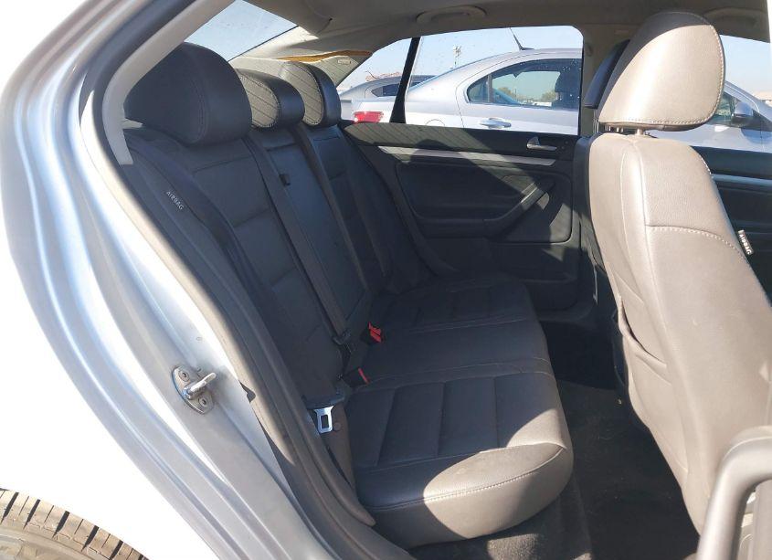 Photo 8 of 2007 Volkswagen Jetta WOLFSBURG EDITION (VIN 3VWEF81K57M069757)