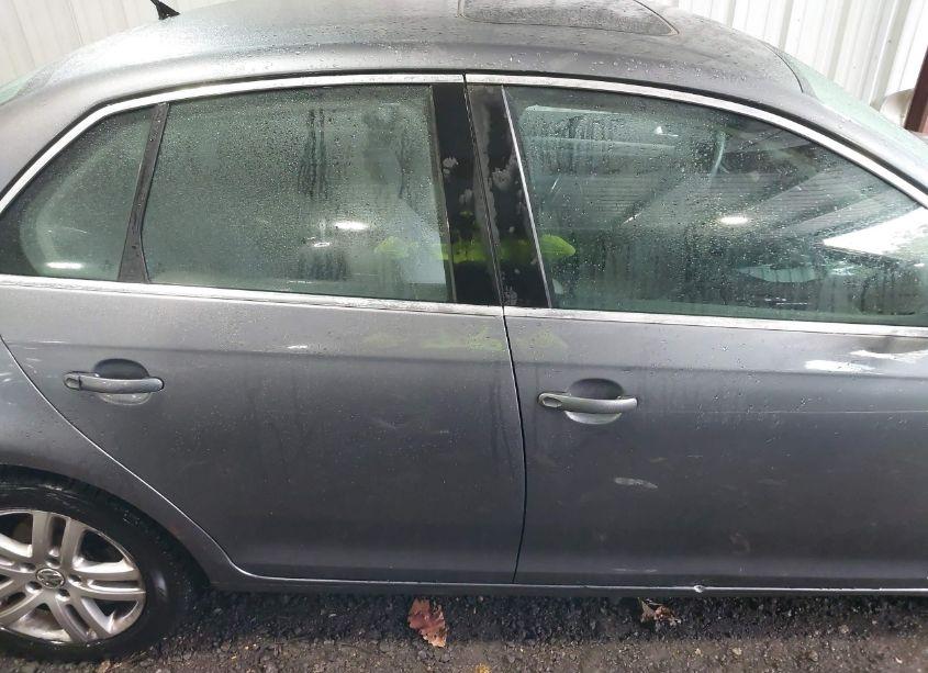 Photo 13 of 2007 Volkswagen Jetta WOLFSBURG EDITION (VIN 3VWEF81KX7M182412)