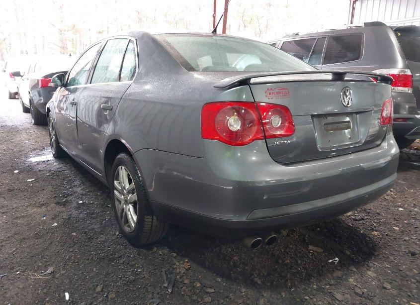 Photo 3 of 2007 Volkswagen Jetta WOLFSBURG EDITION (VIN 3VWEF81KX7M182412)