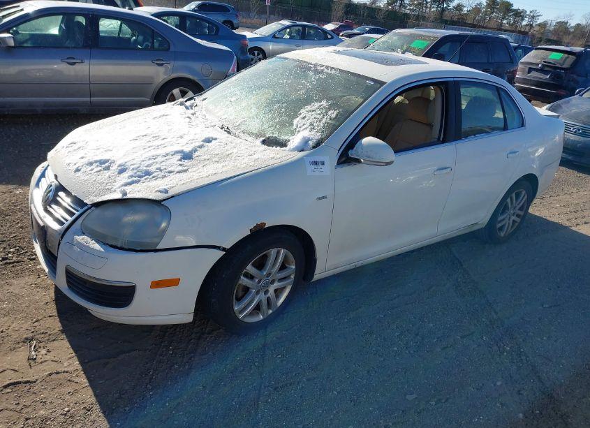 Photo 2 of 2007 Volkswagen Jetta WOLFSBURG EDITION (VIN 3VWEG71K37M197213)