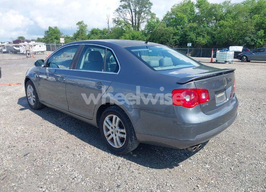 Photo 3 of 2007 Volkswagen Jetta WOLFSBURG EDITION (VIN 3VWEG71K87M131451)
