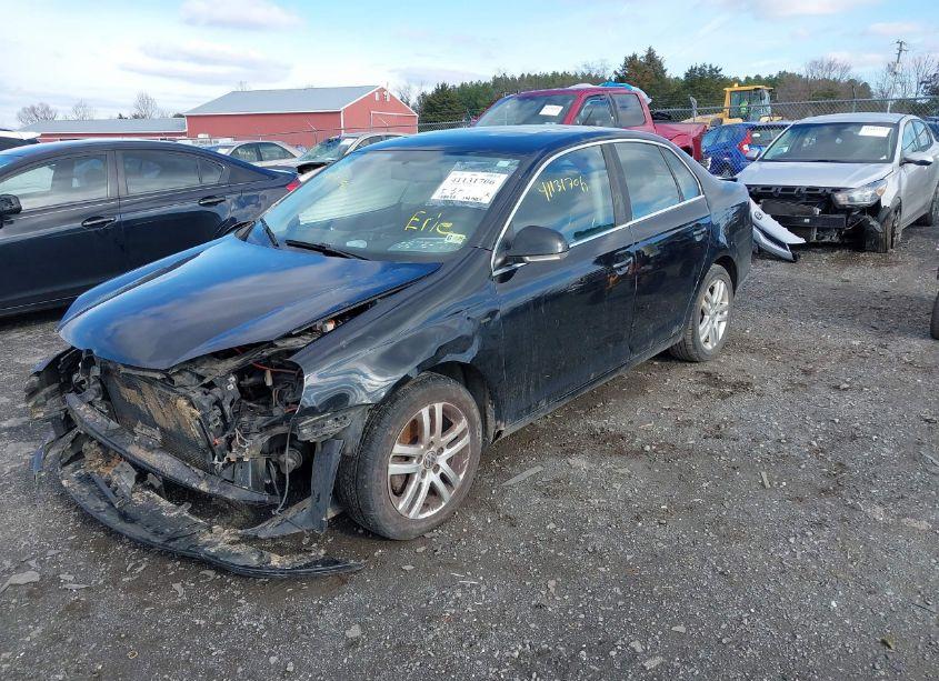 Photo 2 of 2007 Volkswagen Jetta WOLFSBURG EDITION (VIN 3VWEG71KX7M057563)