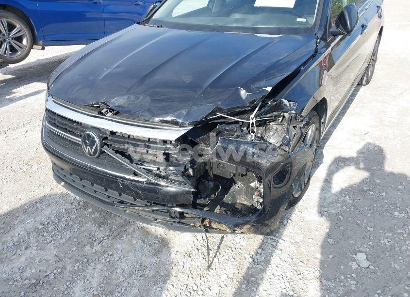 Photo 6 of 2024 Volkswagen Jetta 1.5T SE (VIN 3VWEM7BU0RM015446)