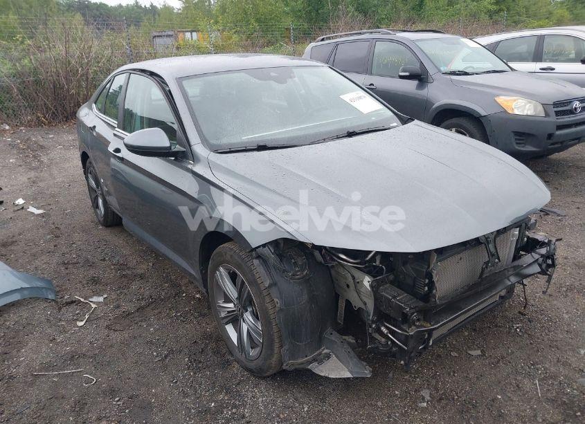 Photo 14 of 2024 Volkswagen Jetta 1.5T SE (VIN 3VWEM7BU0RM036958)