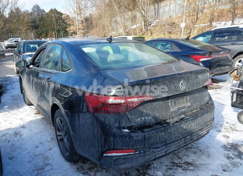 Photo 3 of 2022 Volkswagen Jetta 1.5T SE (VIN 3VWEM7BU1NM002179)