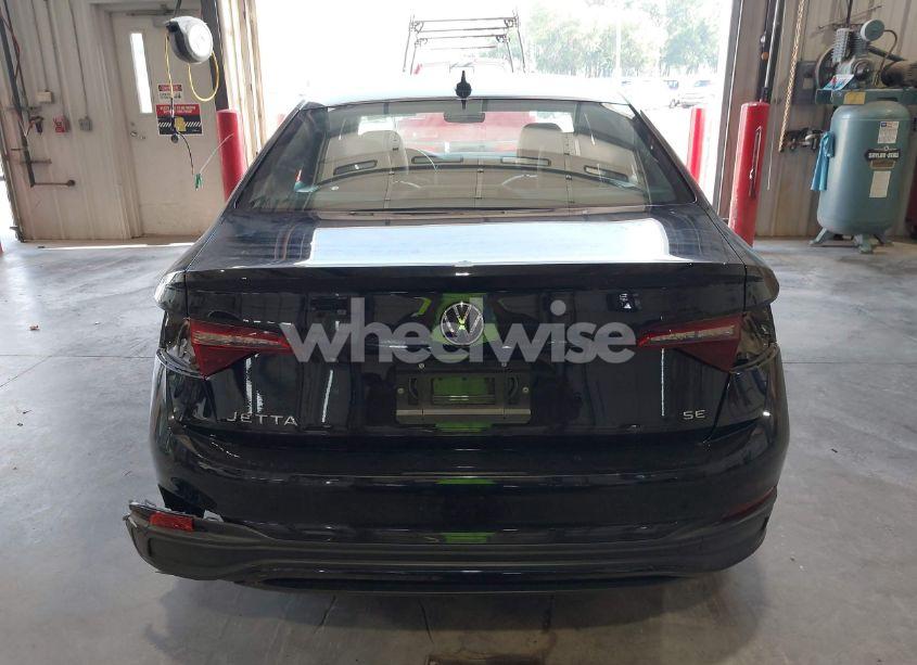 Photo 16 of 2024 Volkswagen Jetta 1.5T SE (VIN 3VWEM7BU2RM007977)
