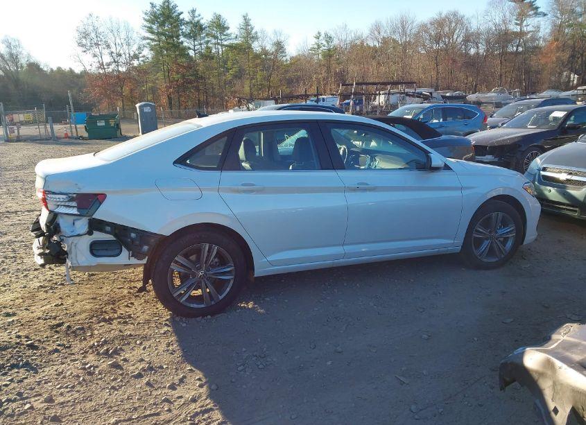 Photo 13 of 2024 Volkswagen Jetta 1.5T SE (VIN 3VWEM7BU3RM068299)