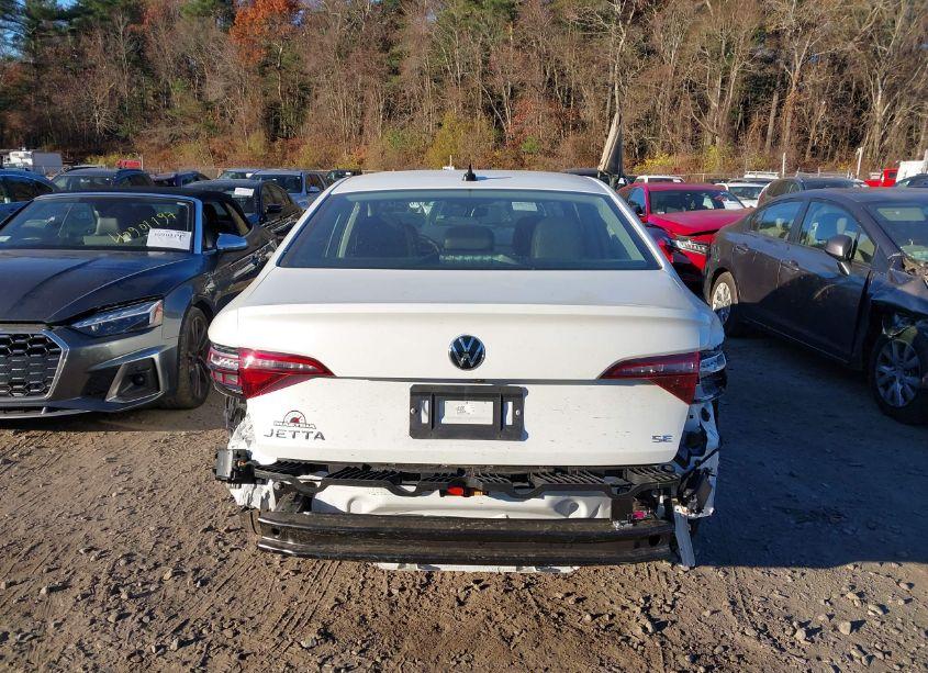 Photo 6 of 2024 Volkswagen Jetta 1.5T SE (VIN 3VWEM7BU3RM068299)