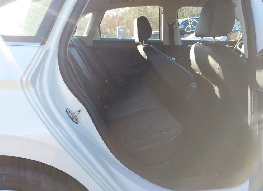 Photo 8 of 2024 Volkswagen Jetta 1.5T SE (VIN 3VWEM7BU3RM068299)