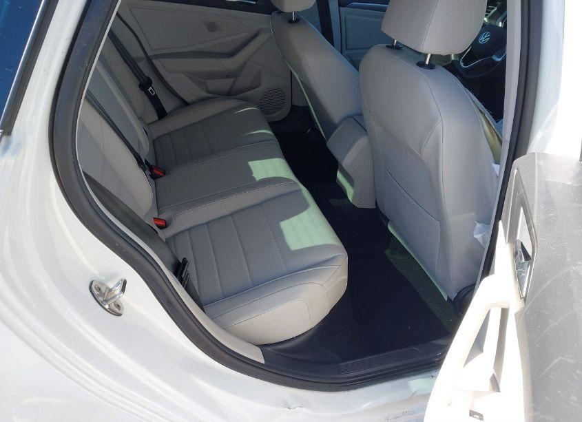 Photo 8 of 2023 Volkswagen Jetta 1.5T SE (VIN 3VWEM7BU4PM049130)