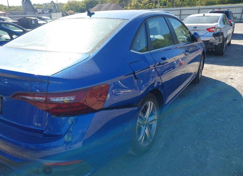 Photo 6 of 2024 Volkswagen Jetta 1.5T SE (VIN 3VWEM7BU4RM006863)