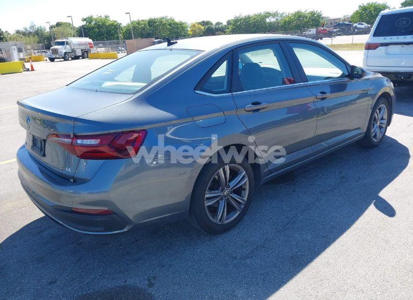 Photo 4 of 2024 Volkswagen Jetta 1.5T SE (VIN 3VWEM7BU5RM014244)