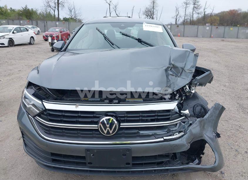 Photo 11 of 2024 Volkswagen Jetta 1.5T SE (VIN 3VWEM7BU7RM073134)