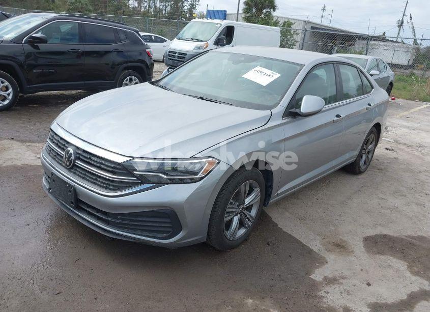 Photo 2 of 2024 Volkswagen Jetta 1.5T SE (VIN 3VWEM7BU7RM088054)