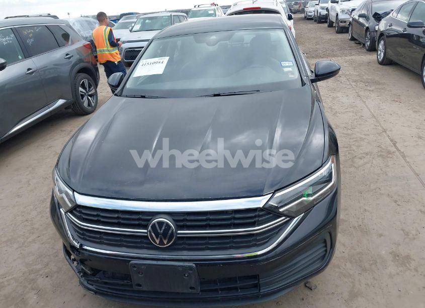 Photo 12 of 2024 Volkswagen Jetta 1.5T SE (VIN 3VWEM7BU8RM007787)