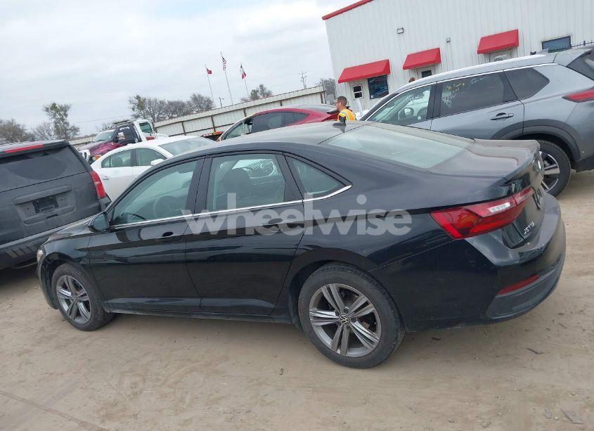 Photo 14 of 2024 Volkswagen Jetta 1.5T SE (VIN 3VWEM7BU8RM007787)