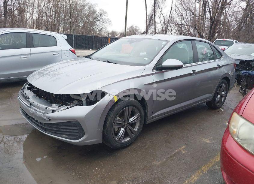 Photo 2 of 2024 Volkswagen Jetta 1.5T SE (VIN 3VWEM7BU8RM014626)