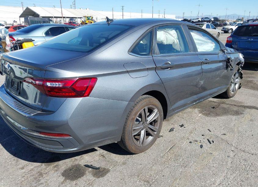 Photo 4 of 2024 Volkswagen Jetta 1.5T SE (VIN 3VWEM7BU8RM050199)