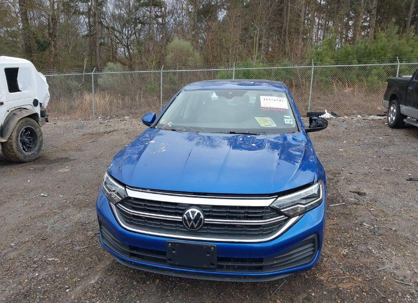 Photo 6 of 2024 Volkswagen Jetta 1.5T SE (VIN 3VWEM7BU9RM087732)