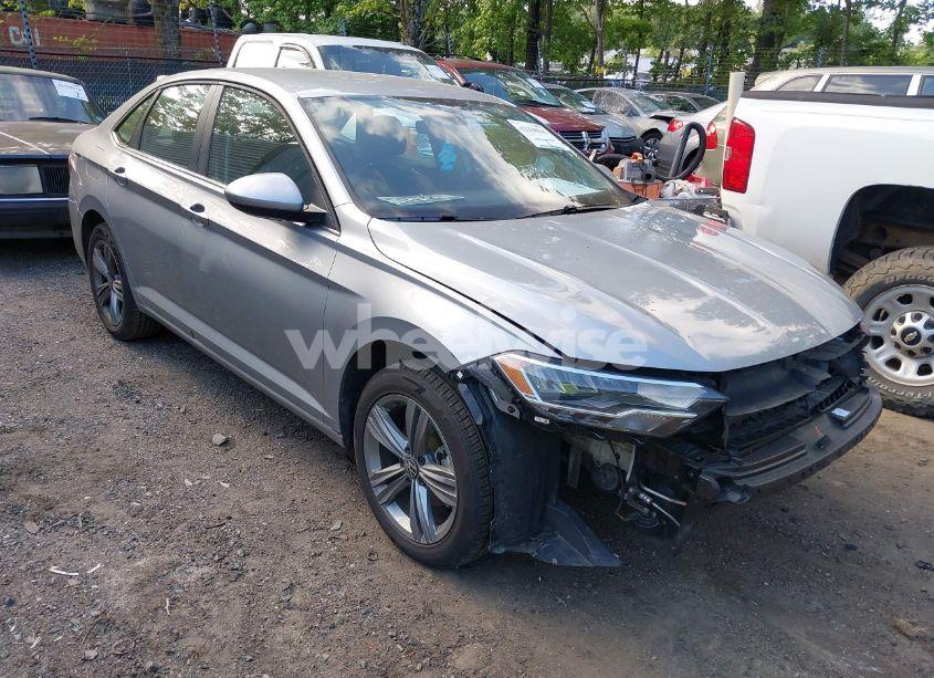 2024 Volkswagen Jetta 1.5T SE (VIN 3VWEM7BU9RM088055) main photo