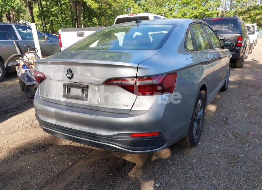 Photo 4 of 2024 Volkswagen Jetta 1.5T SE (VIN 3VWEM7BU9RM088055)