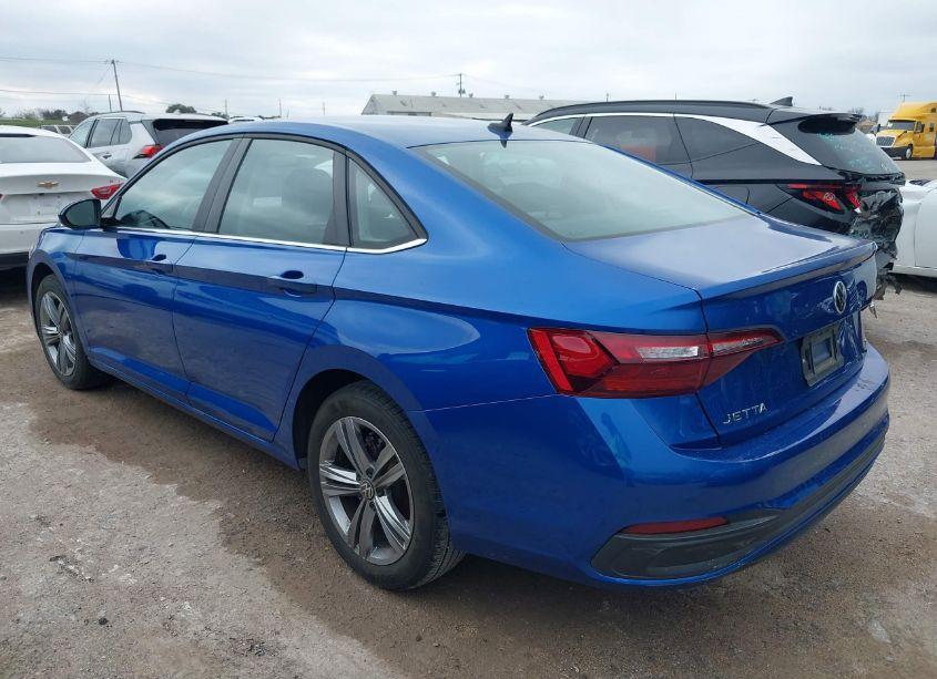 Photo 3 of 2024 Volkswagen Jetta 1.5T SE (VIN 3VWEM7BUXRM008102)