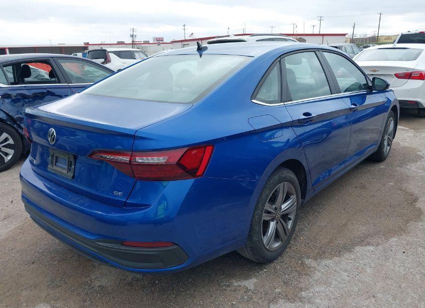 Photo 4 of 2024 Volkswagen Jetta 1.5T SE (VIN 3VWEM7BUXRM008102)