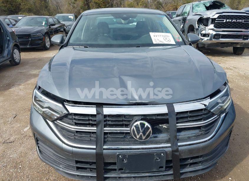 Photo 12 of 2024 Volkswagen Jetta 1.5T SE (VIN 3VWEM7BUXRM092146)