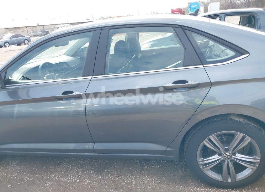 Photo 14 of 2024 Volkswagen Jetta 1.5T SE (VIN 3VWEM7BUXRM092146)