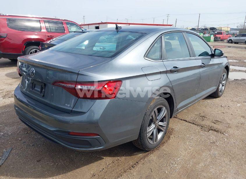 Photo 4 of 2024 Volkswagen Jetta 1.5T SE (VIN 3VWEM7BUXRM092146)