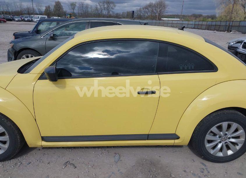 Photo 14 of 2015 Volkswagen Beetle 1.8T FLEET EDITION (VIN 3VWF17AT1FM655103)