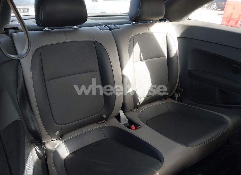 Photo 8 of 2015 Volkswagen Beetle 1.8T FLEET EDITION (VIN 3VWF17AT3FM610020)