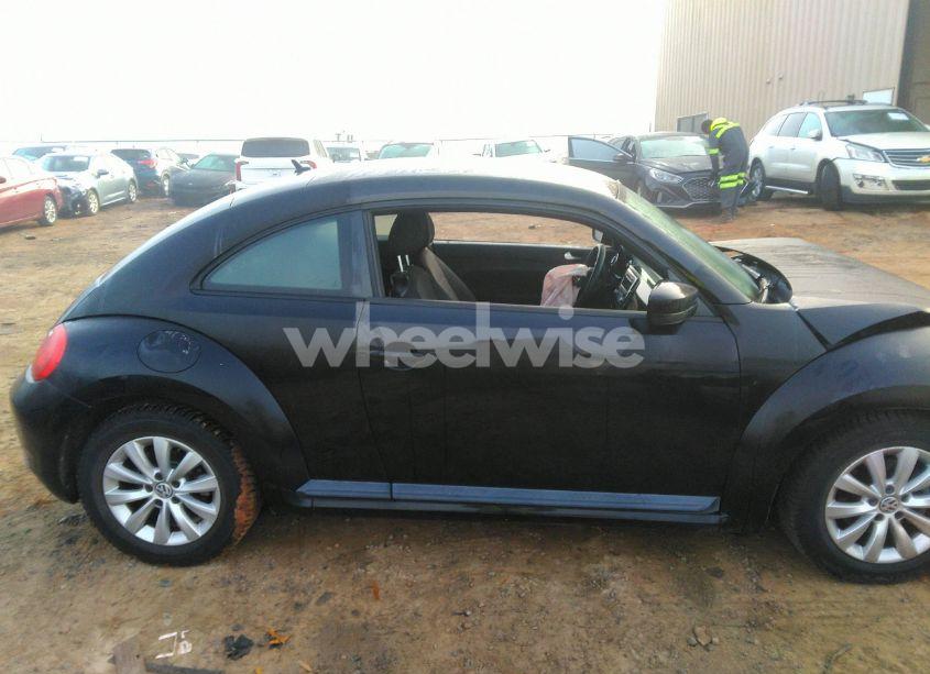 Photo 13 of 2014 Volkswagen Beetle 1.8T ENTRY (VIN 3VWF17AT4EM634924)