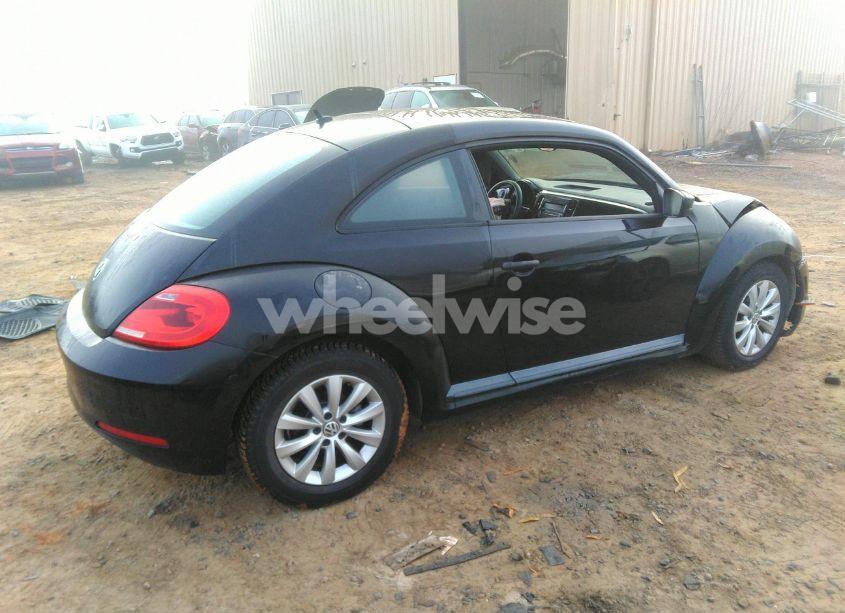 Photo 4 of 2014 Volkswagen Beetle 1.8T ENTRY (VIN 3VWF17AT4EM634924)