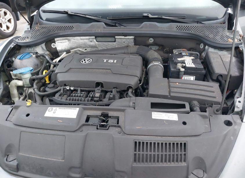 Photo 10 of 2014 Volkswagen Beetle 1.8T ENTRY (VIN 3VWF17AT4EM638424)