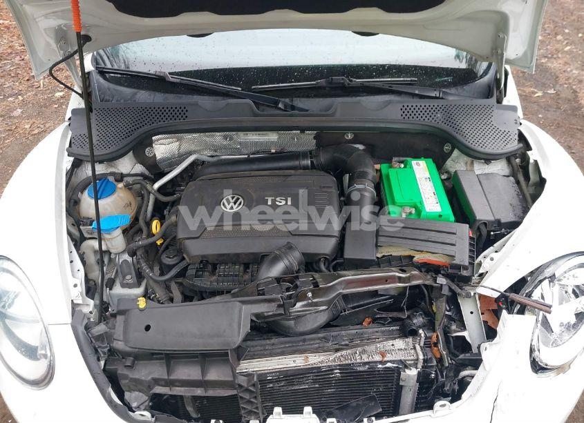 Photo 10 of 2015 Volkswagen Beetle 1.8T FLEET EDITION (VIN 3VWF17AT6FM608021)