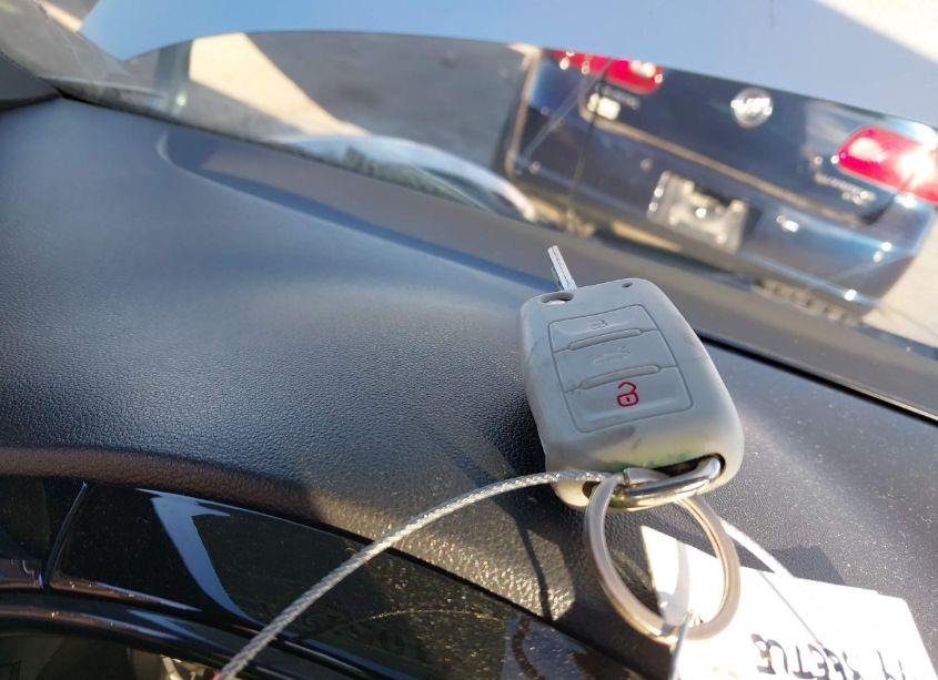 Photo 11 of 2014 Volkswagen Beetle 1.8T ENTRY (VIN 3VWF17AT8EM640628)