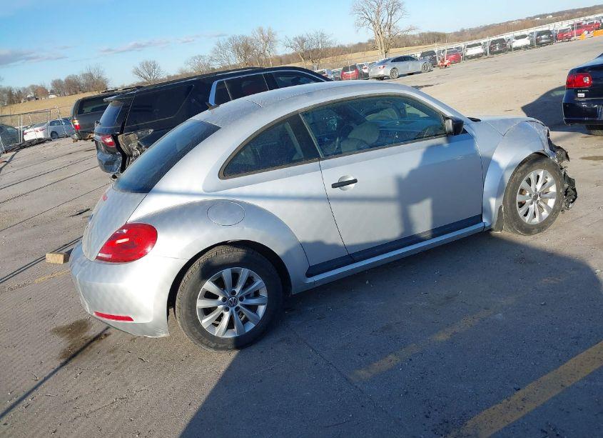 Photo 4 of 2014 Volkswagen Beetle 1.8T ENTRY (VIN 3VWF17AT8EM640628)
