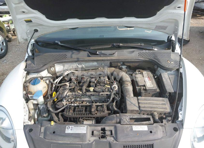 Photo 10 of 2014 Volkswagen Beetle 1.8T ENTRY (VIN 3VWF17AT8EM642069)