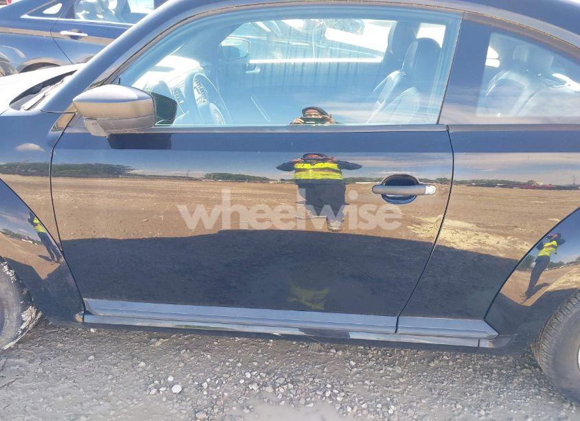 Photo 14 of 2015 Volkswagen Beetle 1.8T FLEET EDITION (VIN 3VWF17AT8FM647581)