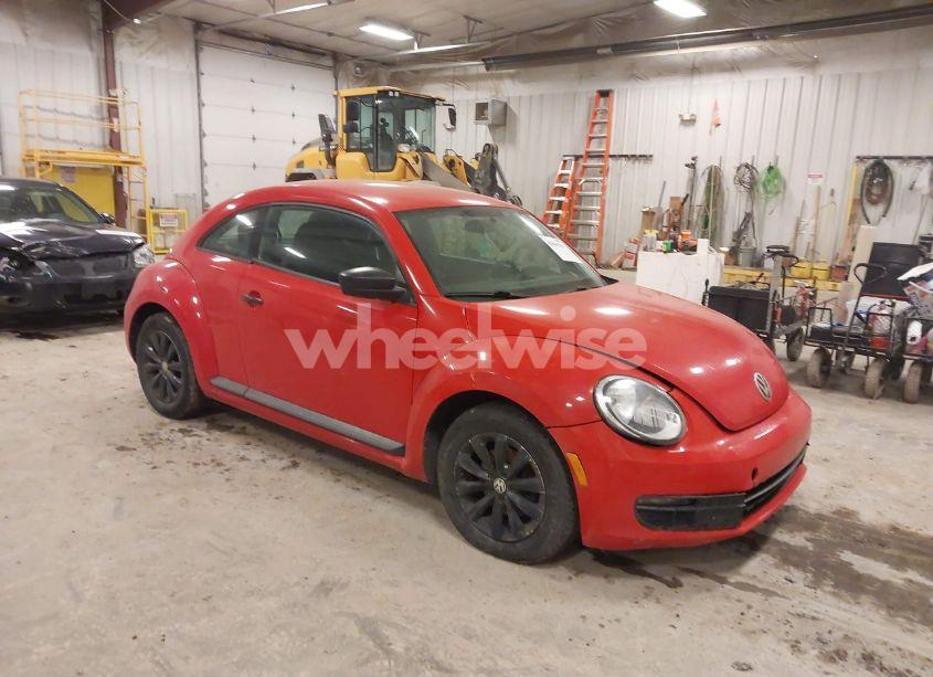 2014 Volkswagen Beetle COUPE 1.8T ENTRY (VIN 3VWF17ATXEM641179) main photo