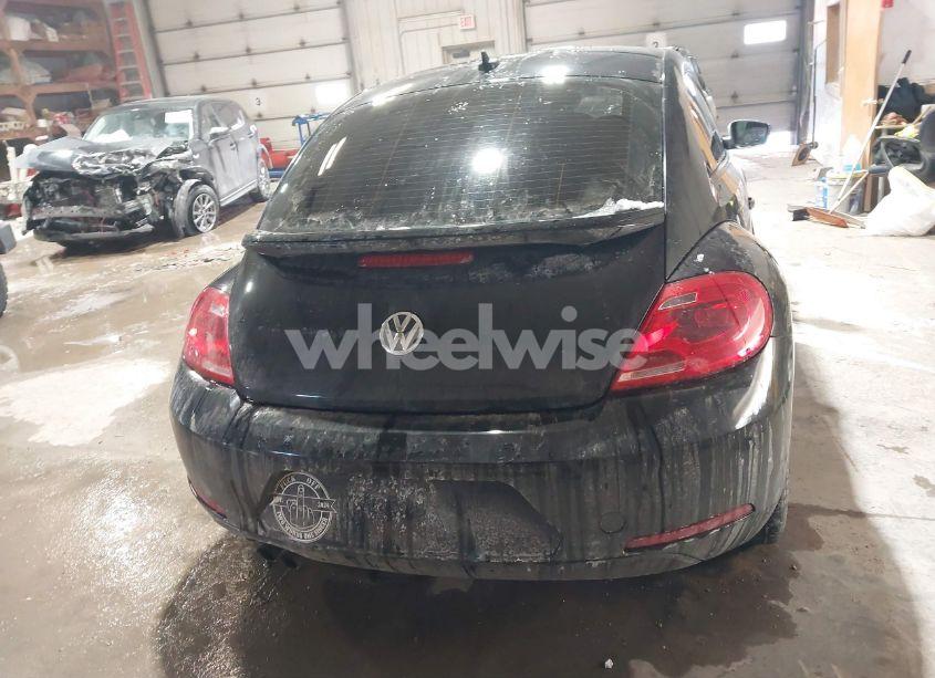 Photo 16 of 2015 Volkswagen Beetle 1.8T CLASSIC (VIN 3VWF17ATXFM654998)