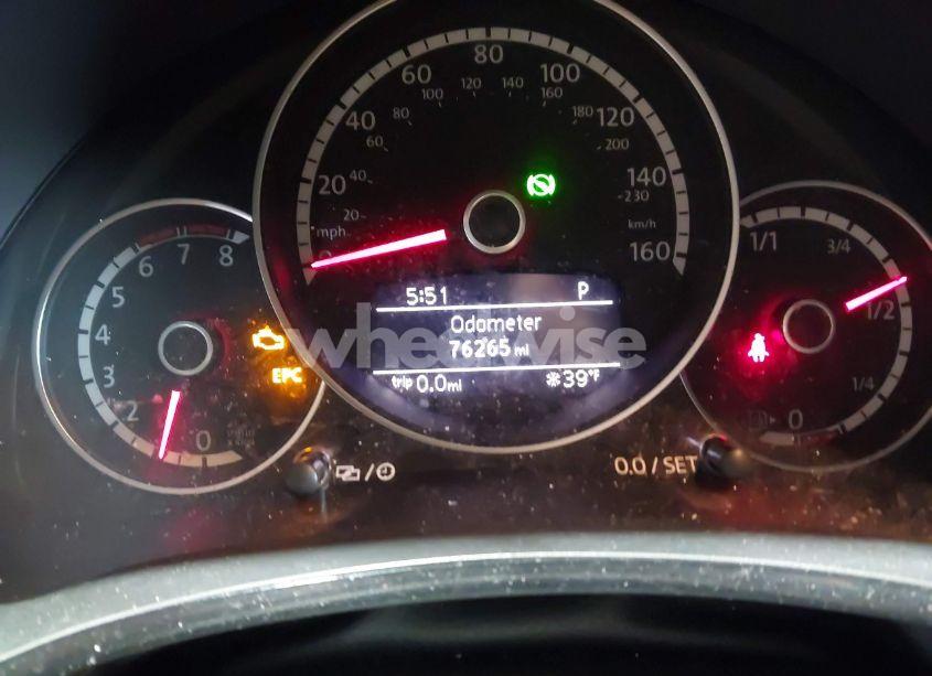 Photo 7 of 2015 Volkswagen Beetle 1.8T CLASSIC (VIN 3VWF17ATXFM654998)