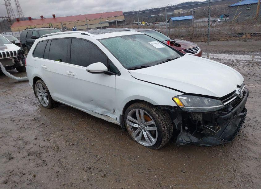 2015 Volkswagen Golf SPORTWAGEN TDI SEL 4-DOOR (VIN 3VWFA7AU0FM517206) main photo