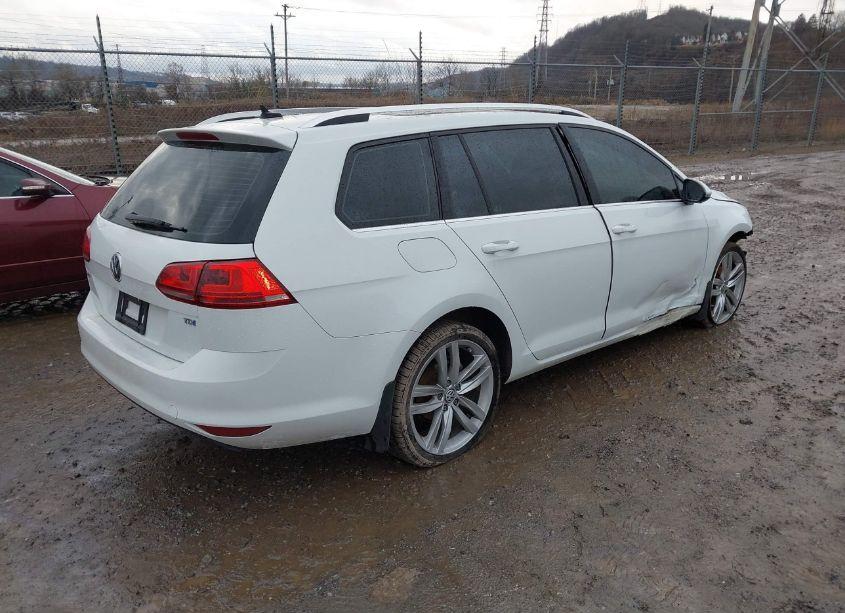 Photo 4 of 2015 Volkswagen Golf SPORTWAGEN TDI SEL 4-DOOR (VIN 3VWFA7AU0FM517206)